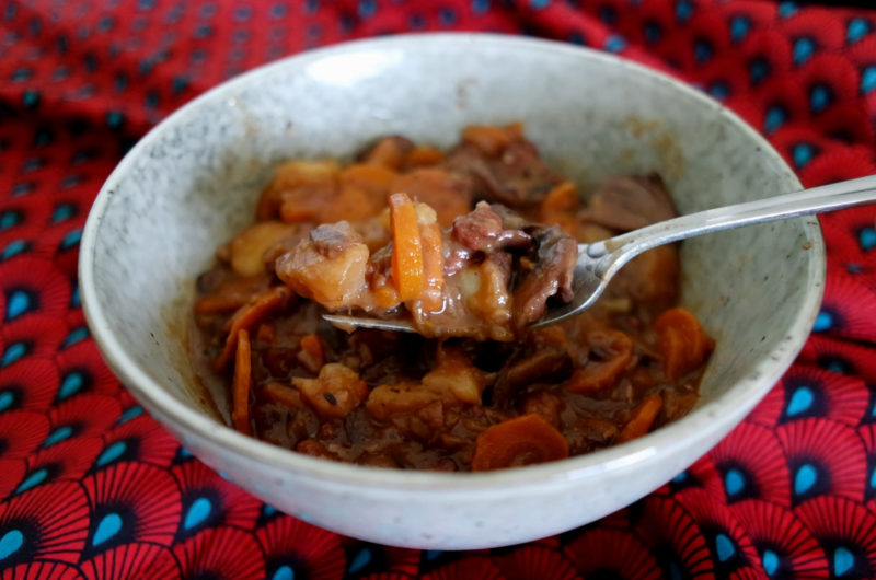 Bourguignon sans viande aux champignons et protéines de soja