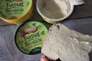 Tartine de Tartare 100% végétal ail & fines herbes