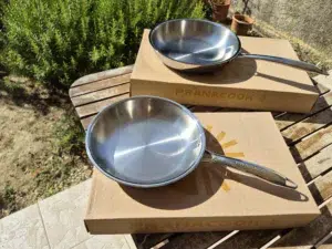 Poêles en inox pas cher
