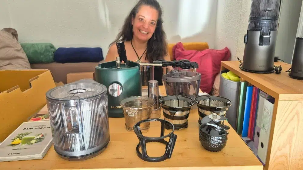 Caroline est les accessoires du H80-ST Hurom