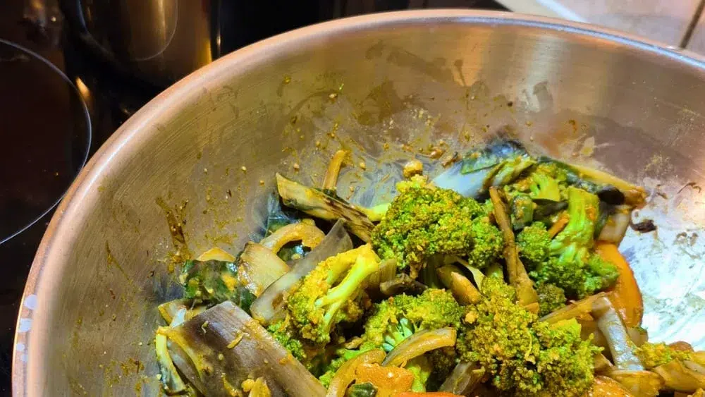 Poêlée de légumes dans la grande polyvalente Pranacook