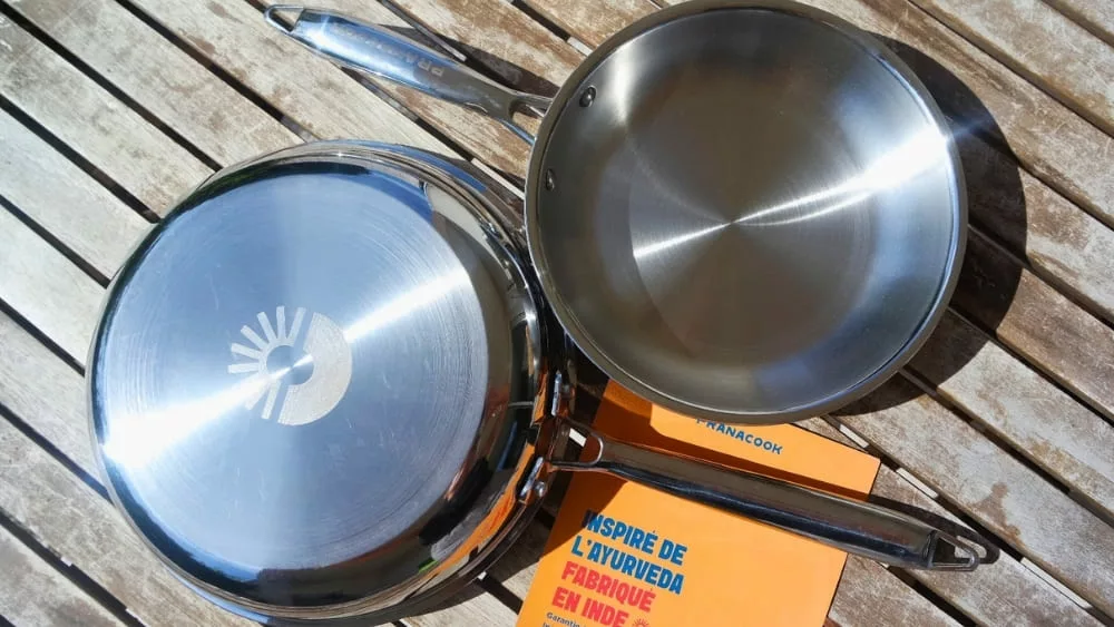 Promo Pranacook poêles sur table en bois